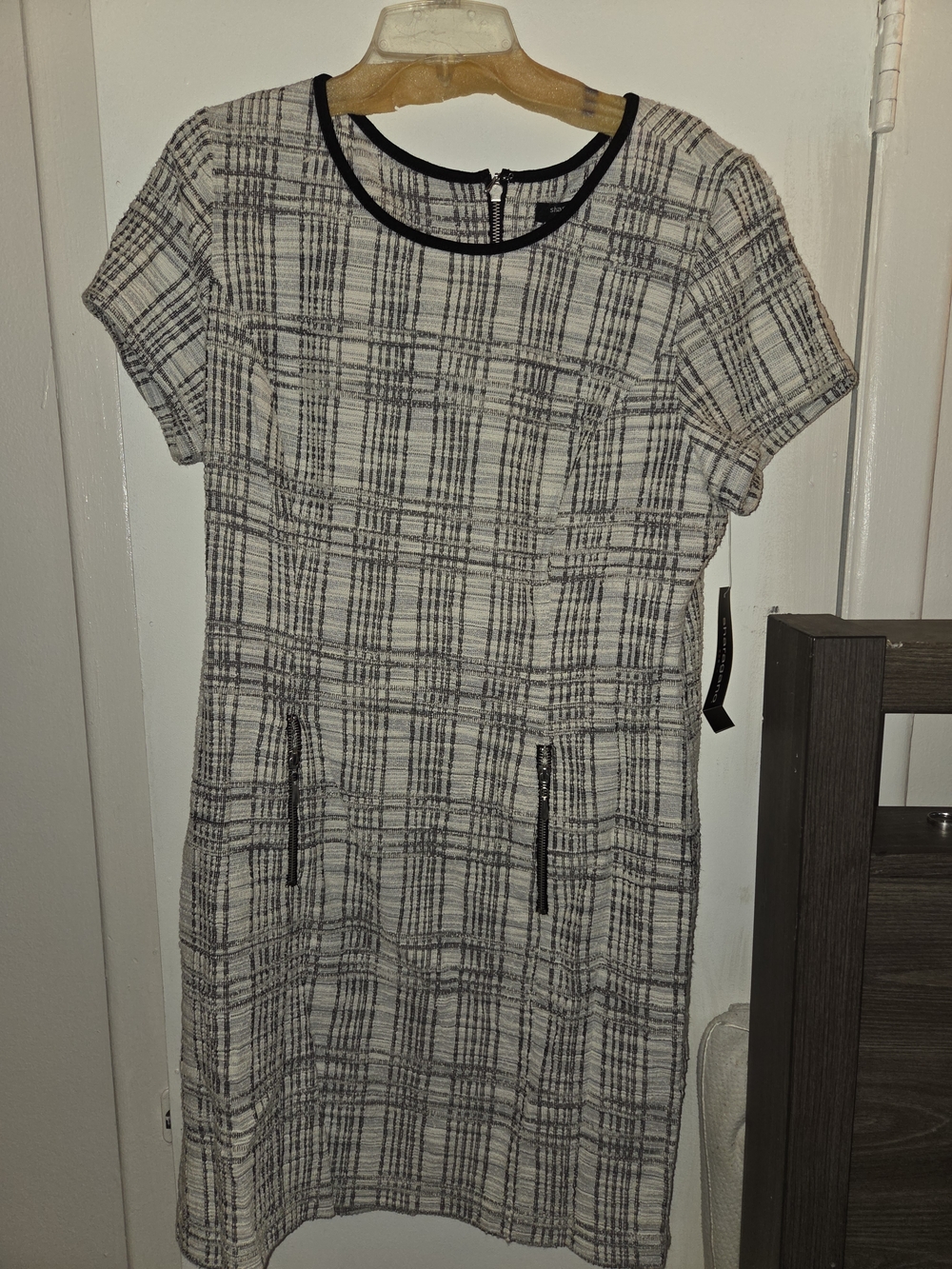 Sharagano Black and White Plaid Short-Sleeve Midi Dress with Trim